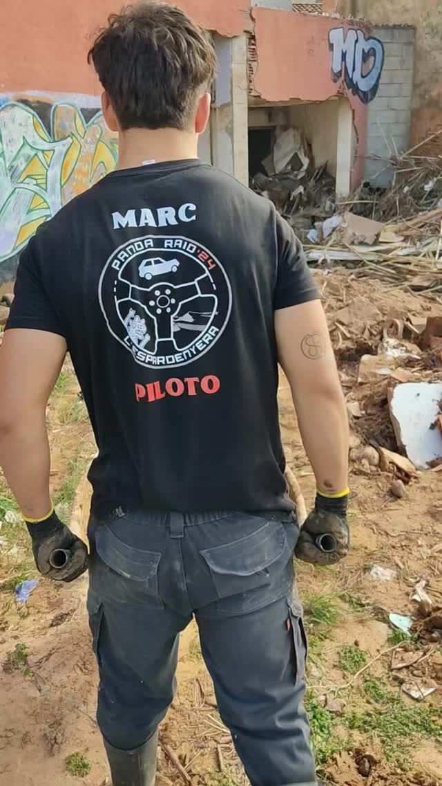 Instagram post from pandaraid24. This post is in position 2.