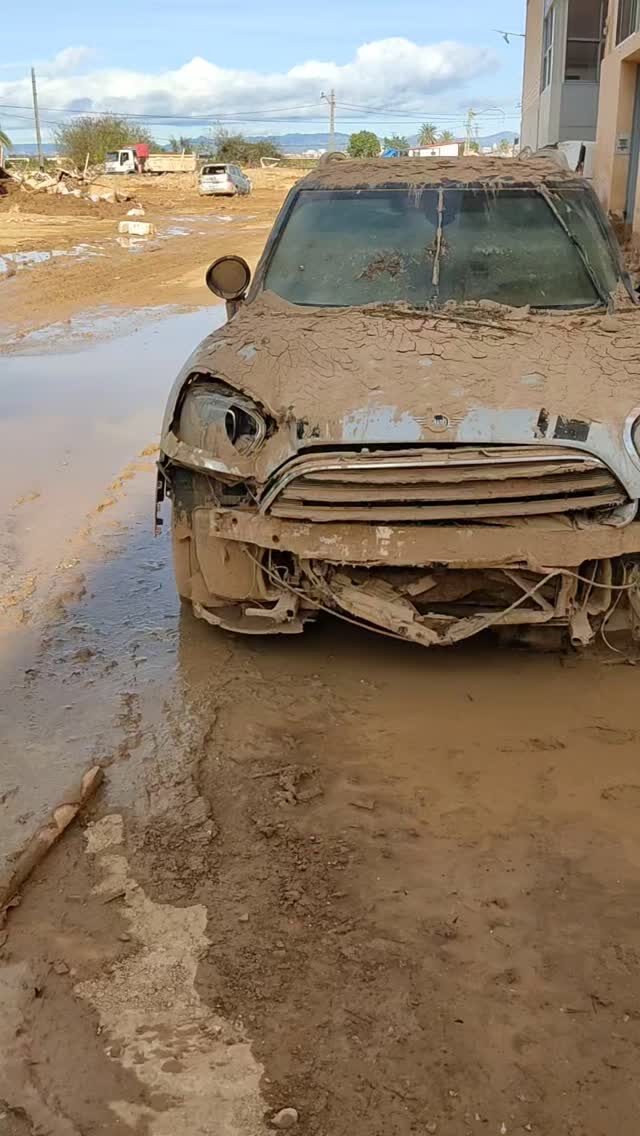 Instagram post from pandaraid24. This post is in position 1.